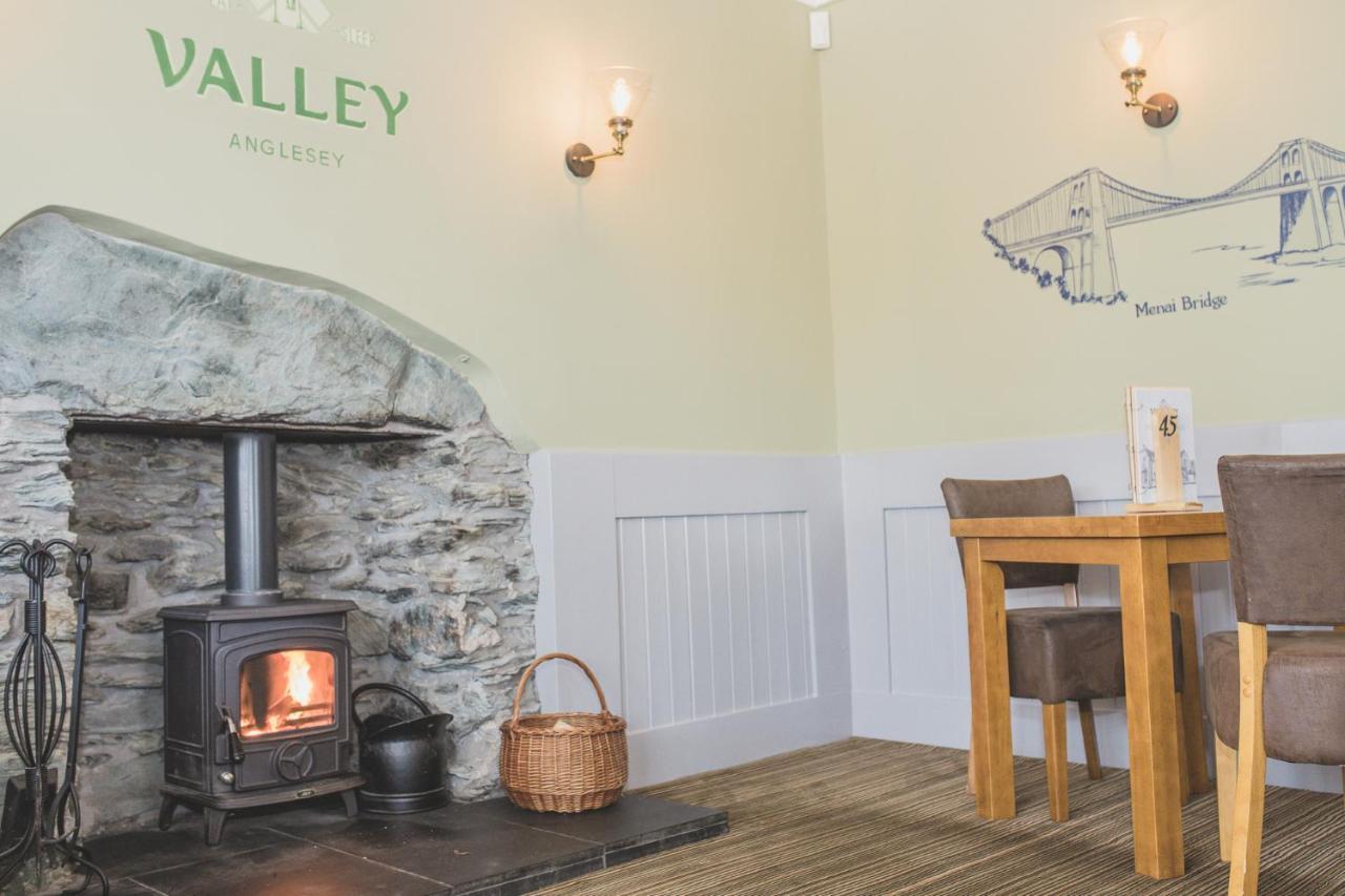 The Valley Hotel, Anglesey المظهر الخارجي الصورة