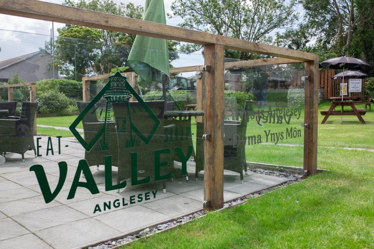 The Valley Hotel, Anglesey المظهر الخارجي الصورة