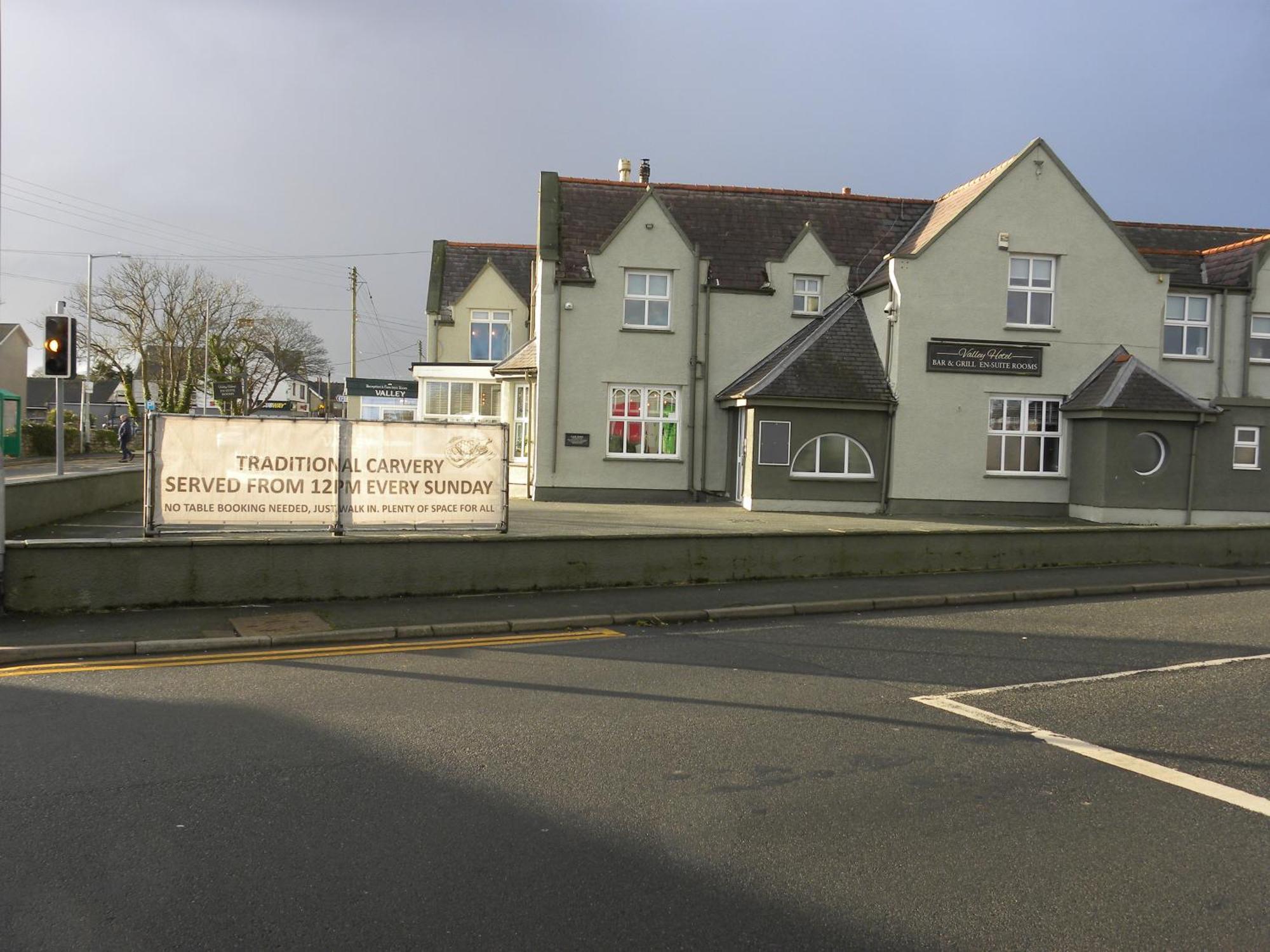 The Valley Hotel, Anglesey المظهر الخارجي الصورة